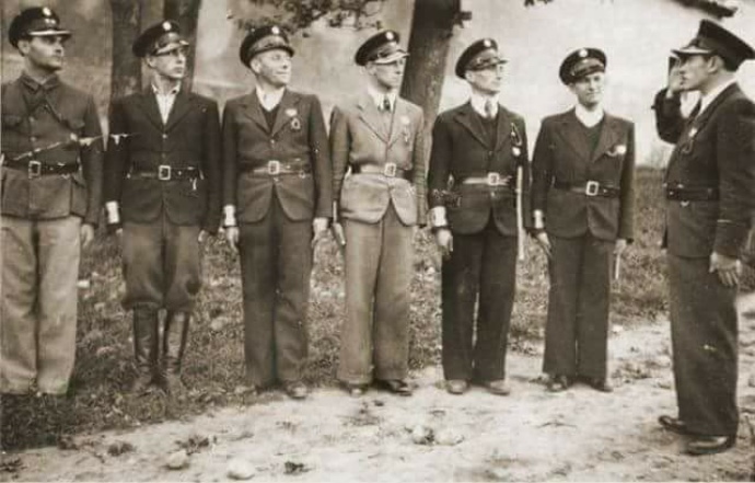 Abraham Gancwajch, Grupo 13, Grupo Trece, Abraham Gancwajch, Ghetto Varsovia, gueto de Varsovia, Holocausto, Shoa, La Antorcha, Żagiew, judíos colaboracionistas,